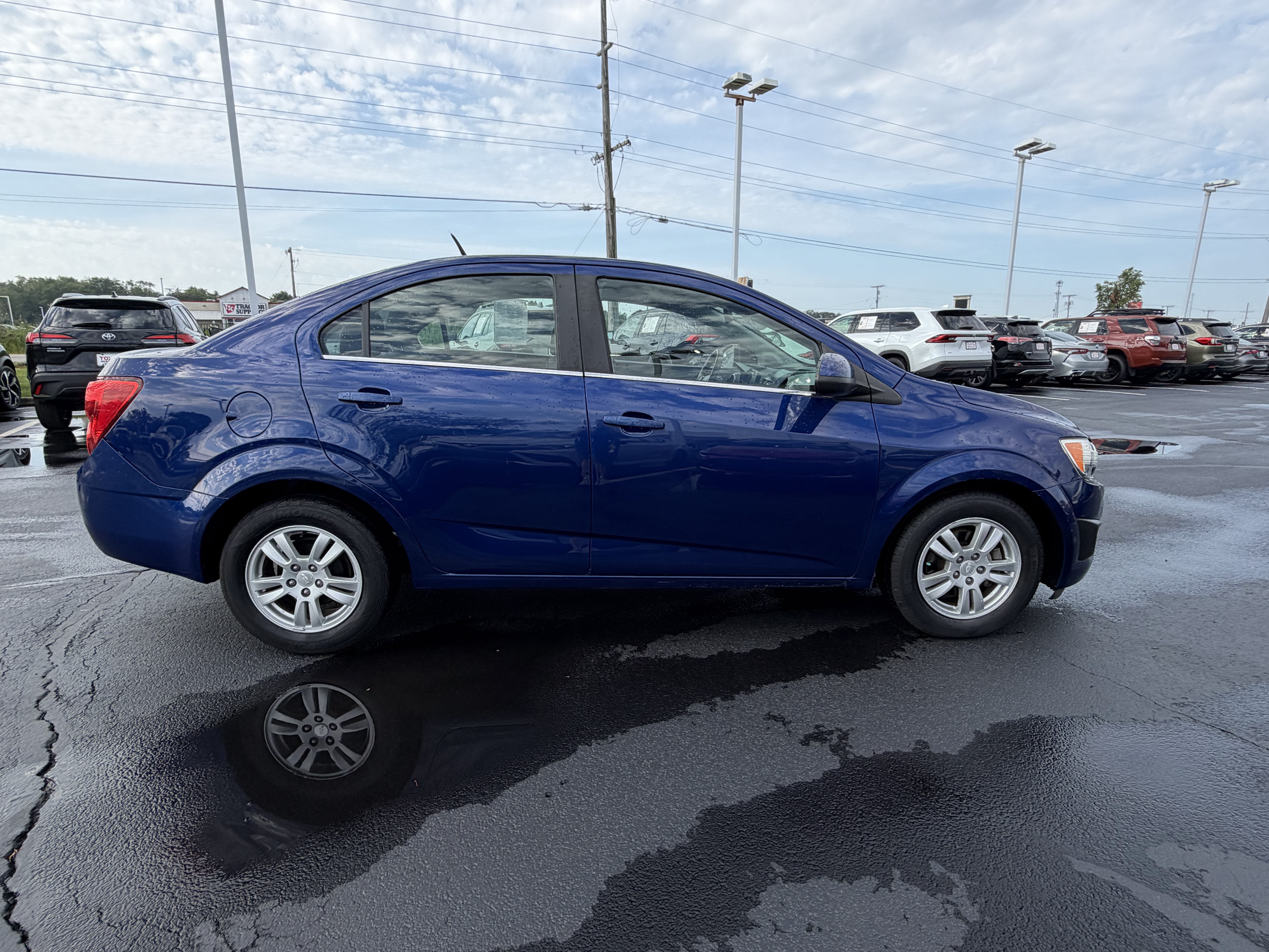 Used 2013 Chevrolet Sonic LT FWD image 11