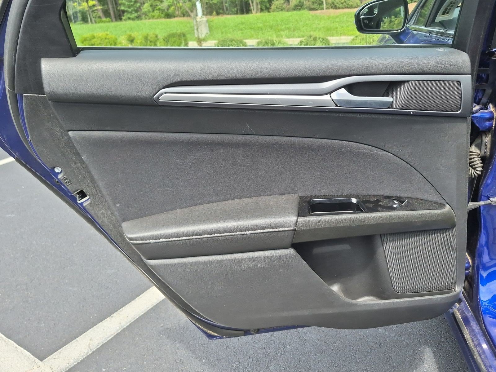 Used 2014 Ford Fusion SE FWD image 30