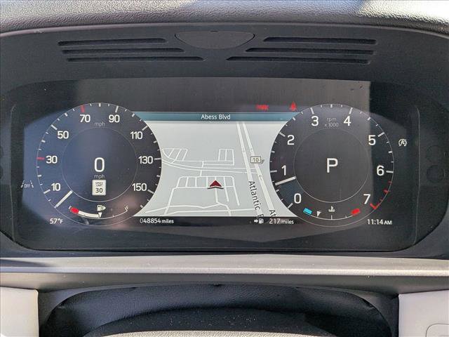 Used 2024 Land Rover Discovery S image 11