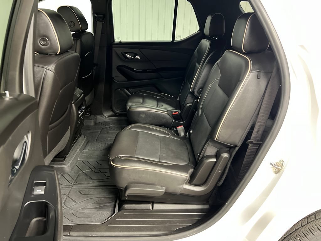 Certified 2022 Chevrolet Traverse Premier w/ LPO, Floor Liner Package AWD/4WD image 14