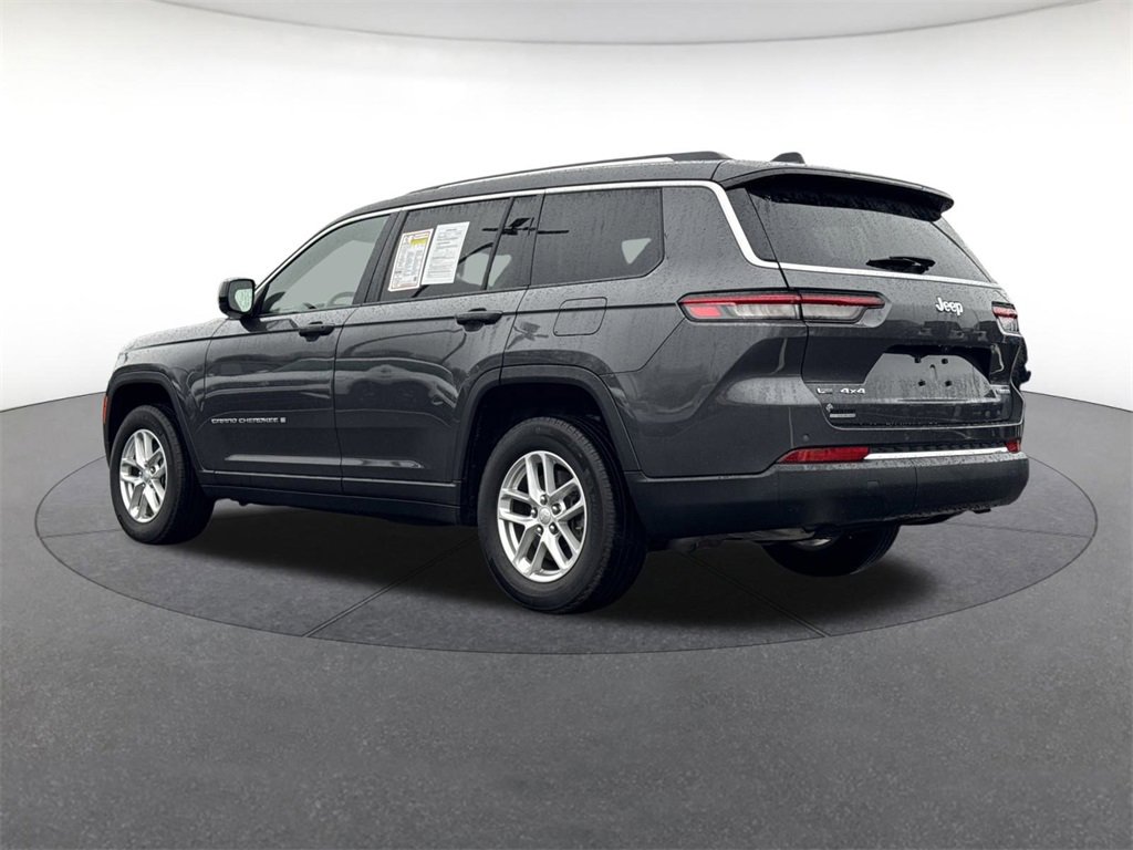 Used 2022 Jeep Grand Cherokee L Laredo w/ Luxury Tech Group I image 3
