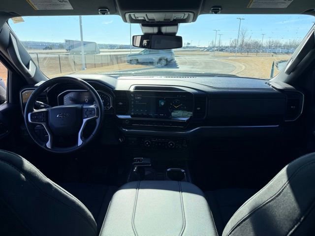 Used 2023 Chevrolet Silverado 1500 RST w/ Redline Edition image 6