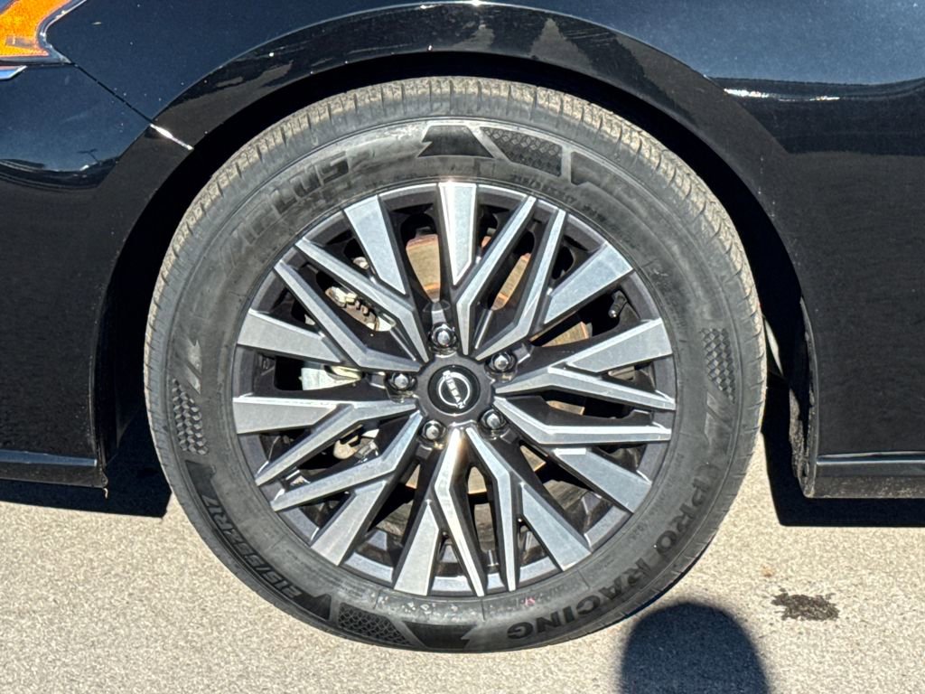 Used 2023 Nissan Altima 2.5 SV image 23