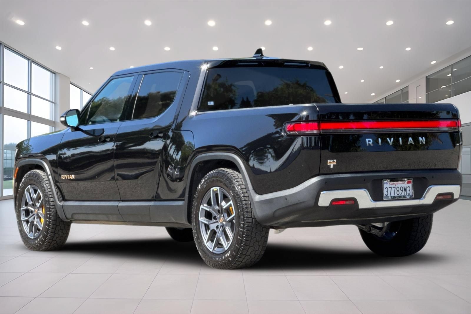 Used 2022 Rivian R1T Adventure Quad AWD/4WD image 6