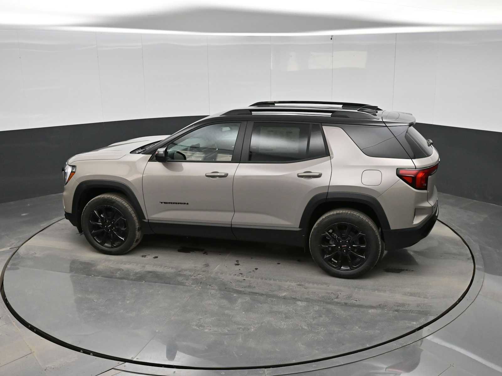 New 2026 GMC Terrain Elevation w/ Black Edition AWD/4WD image 23