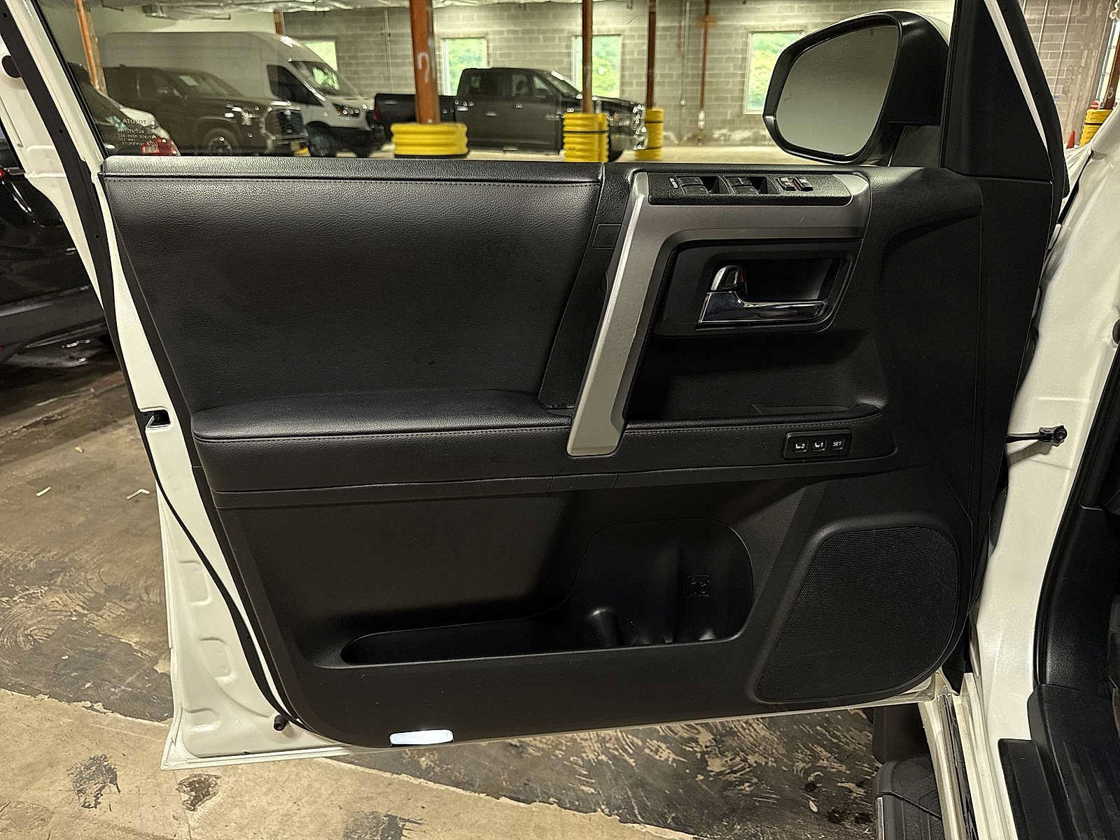 Certified 2023 Toyota 4Runner Limited AWD/4WD image 32