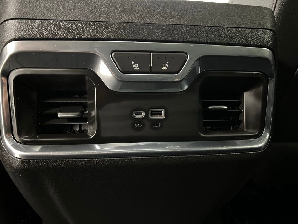 Used 2024 GMC Sierra 3500 Denali image 49
