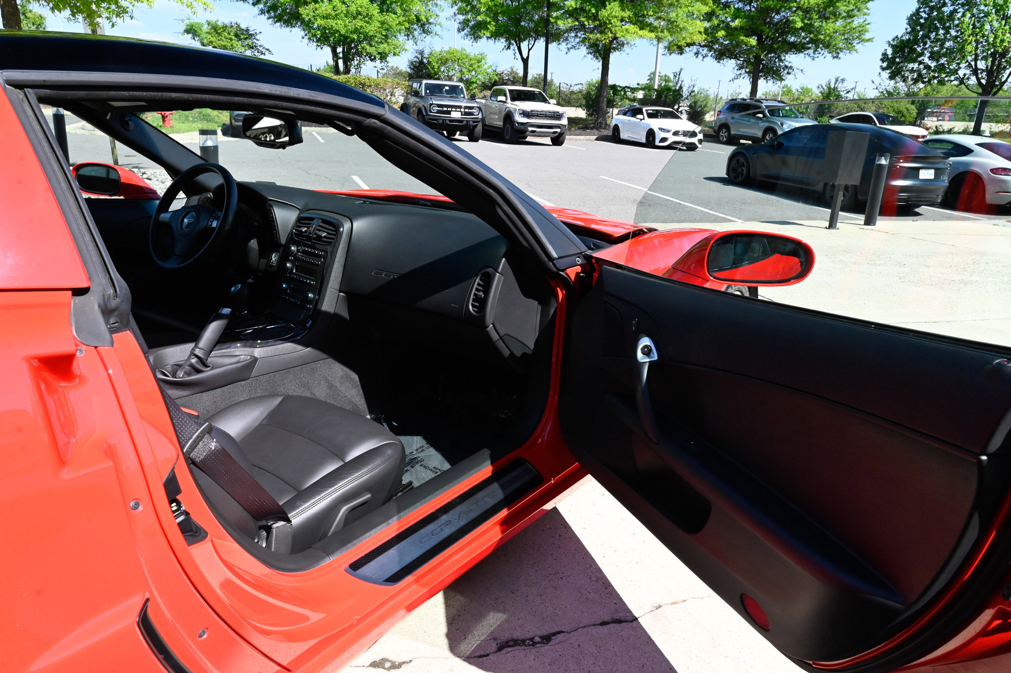 Used 2011 Chevrolet Corvette Grand Sport w/ Roof Package RWD image 37