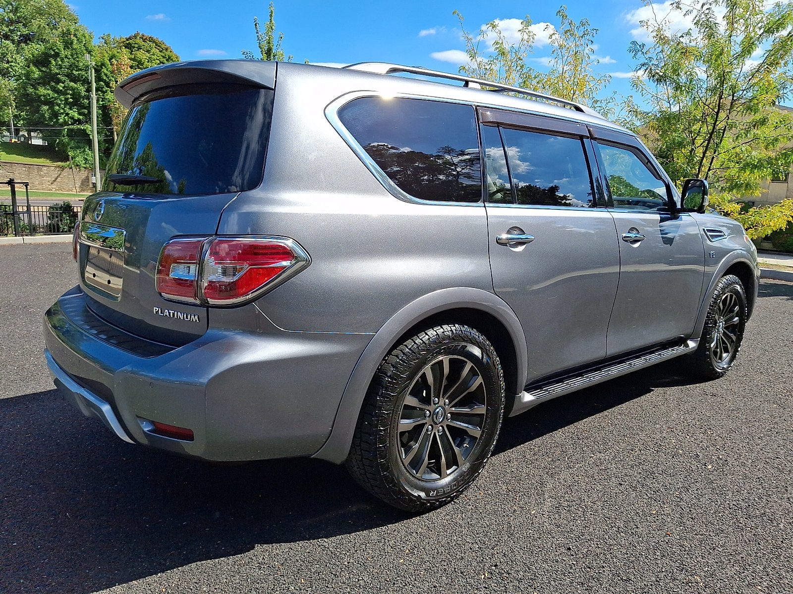 Used 2017 Nissan Armada Platinum AWD/4WD image 6