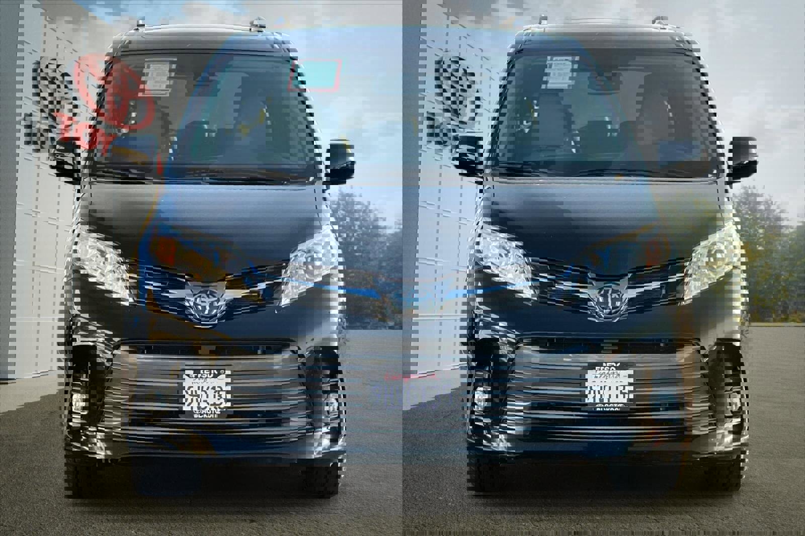 Used 2020 Toyota Sienna XLE image 8