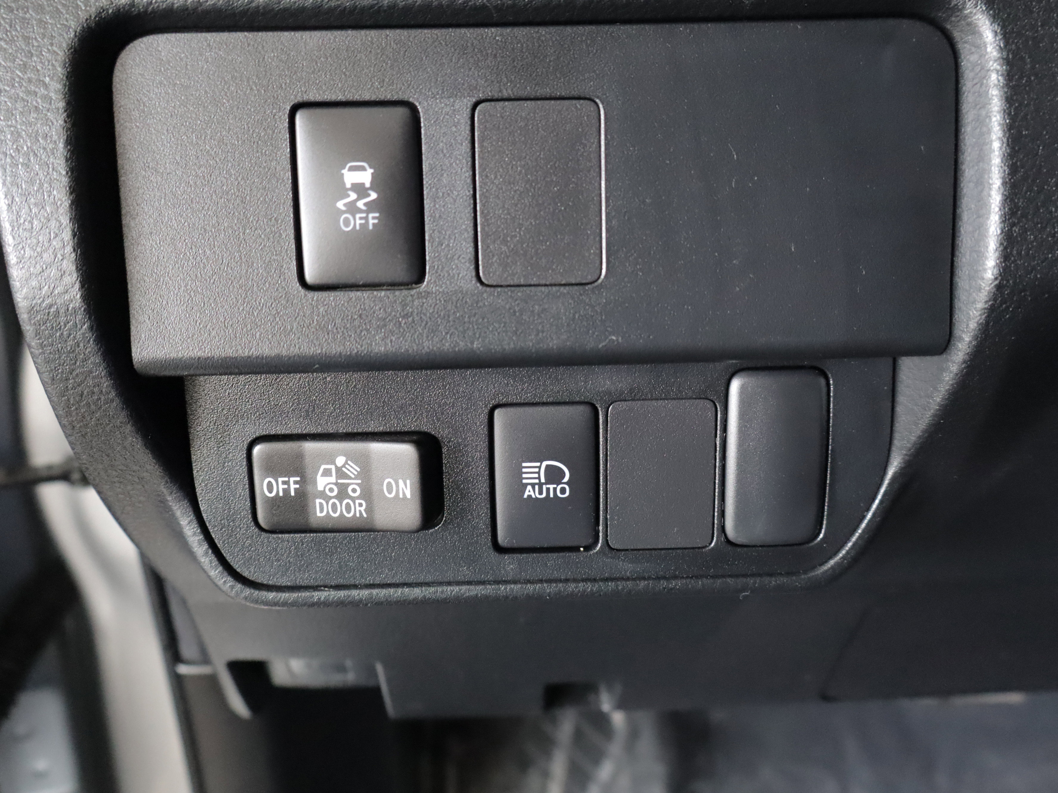 Used 2023 Toyota Tacoma SR5 image 18