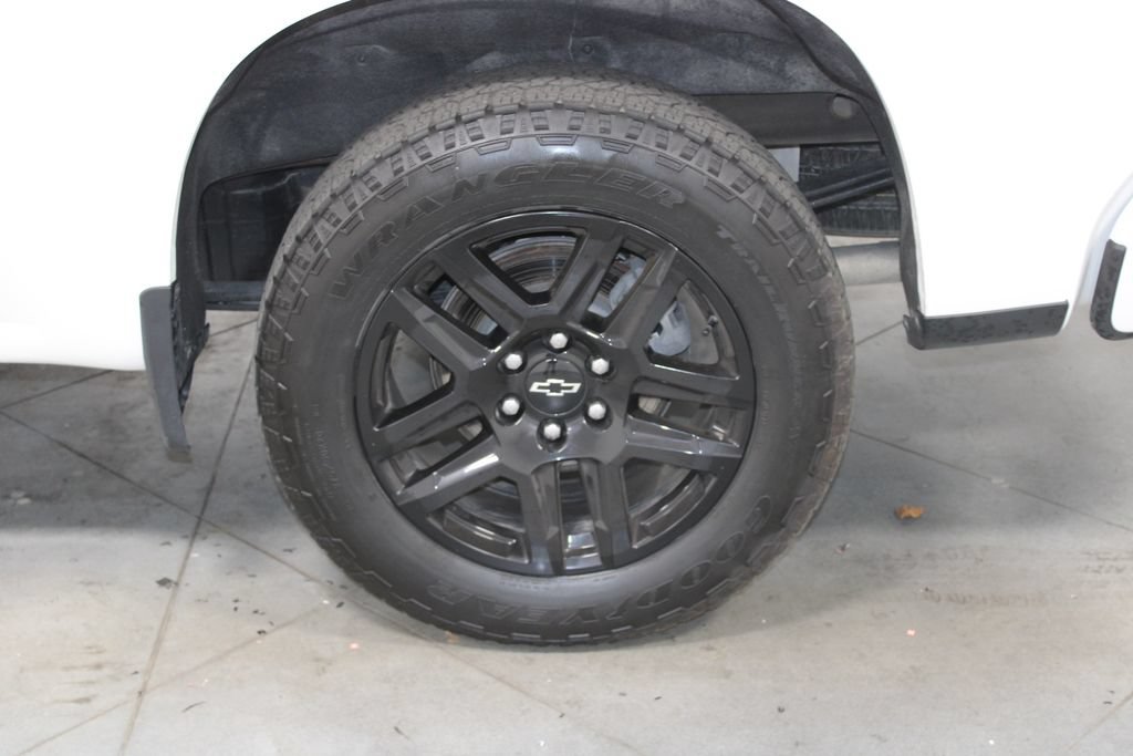Used 2024 Chevrolet Silverado 1500 RST w/ Convenience Package II AWD/4WD image 18