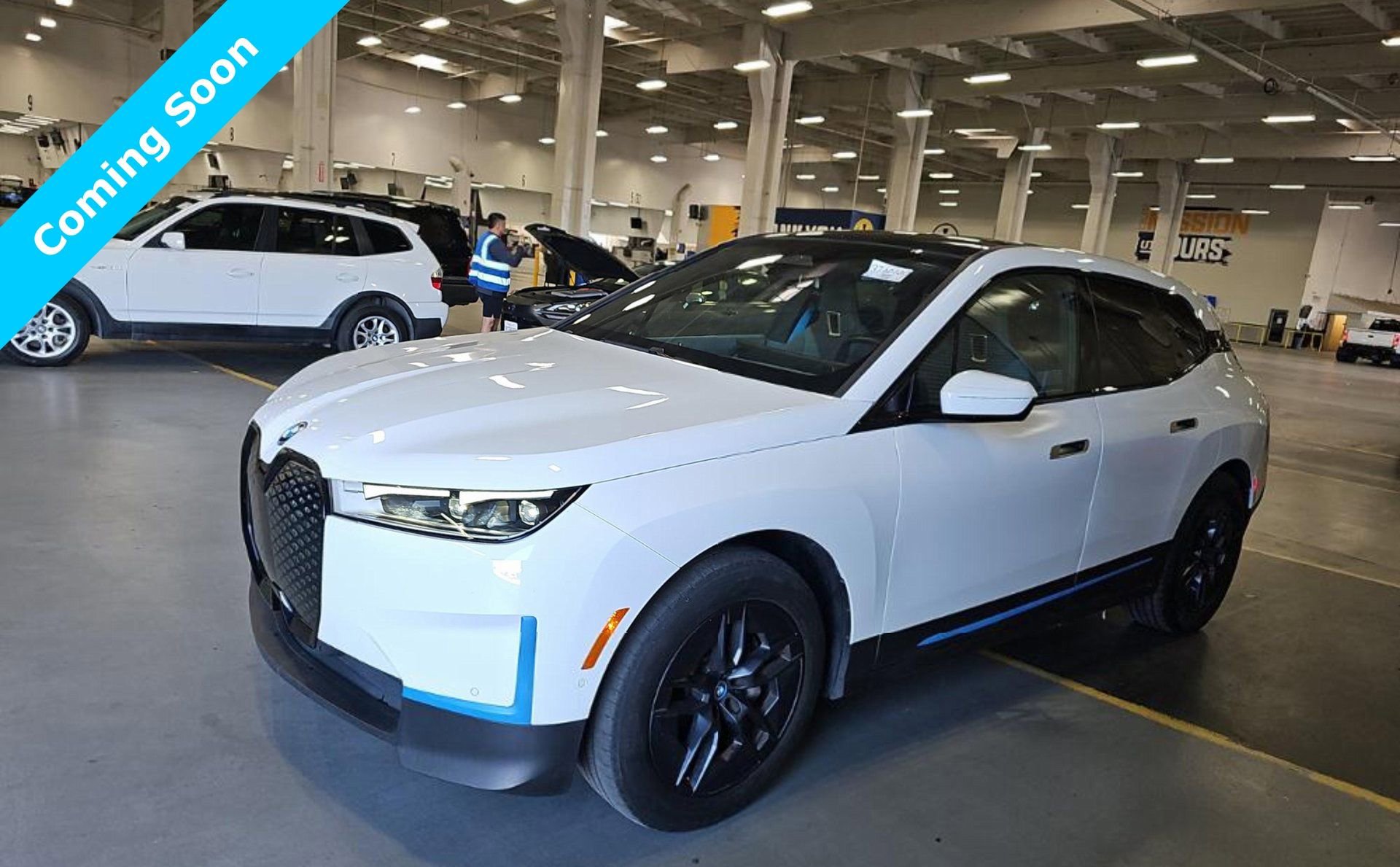 Used 2023 BMW iX xDrive50 w/ BMW I Signature Blue Package image 3