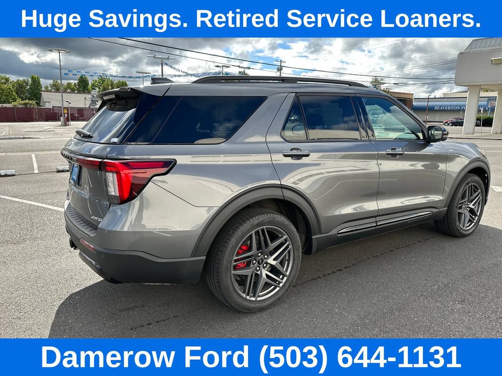 Used 2026 Ford Explorer ST-Line w/ ST-Line Street Pack AWD/4WD image 7