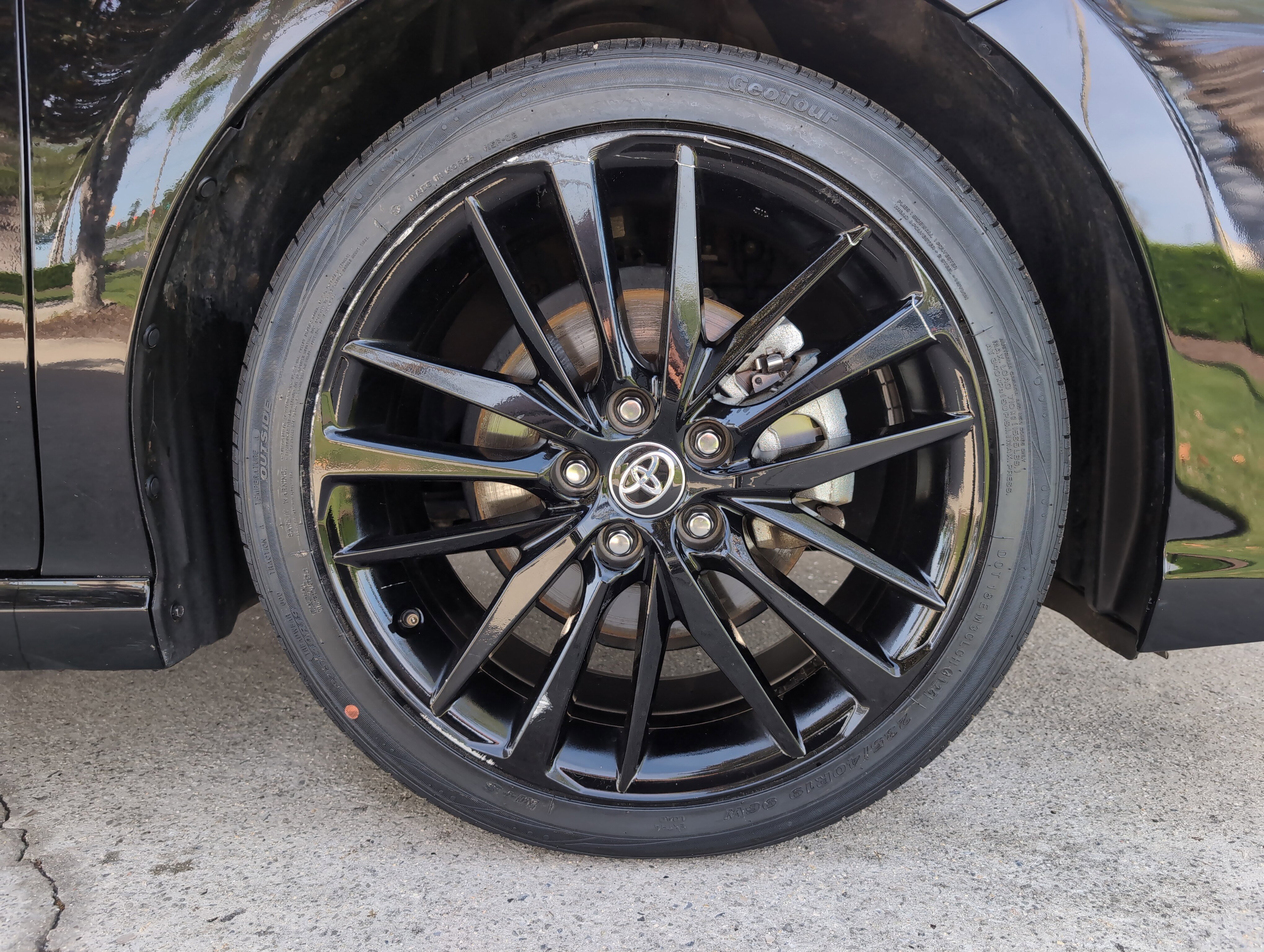 Used 2024 Toyota Camry XSE FWD image 12