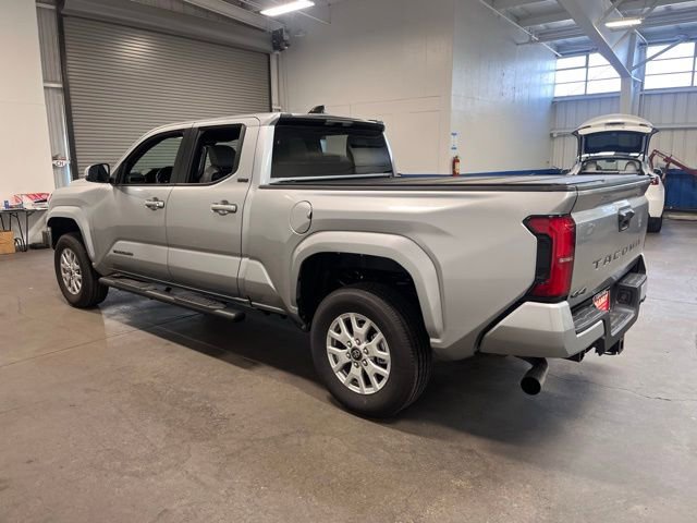 Used 2026 Toyota Tacoma SR5 image 5