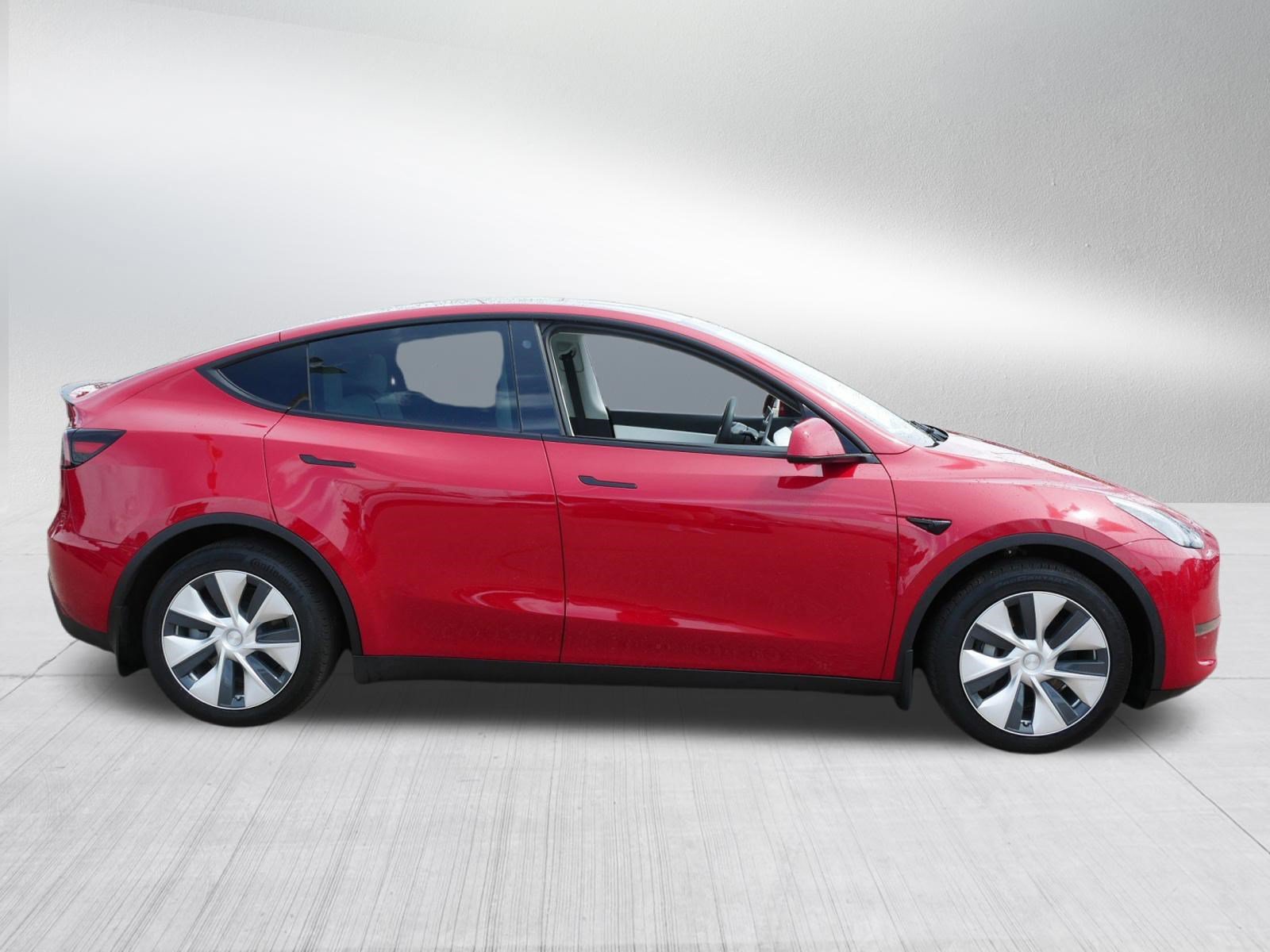 Used 2021 Tesla Model Y Long Range AWD/4WD image 8