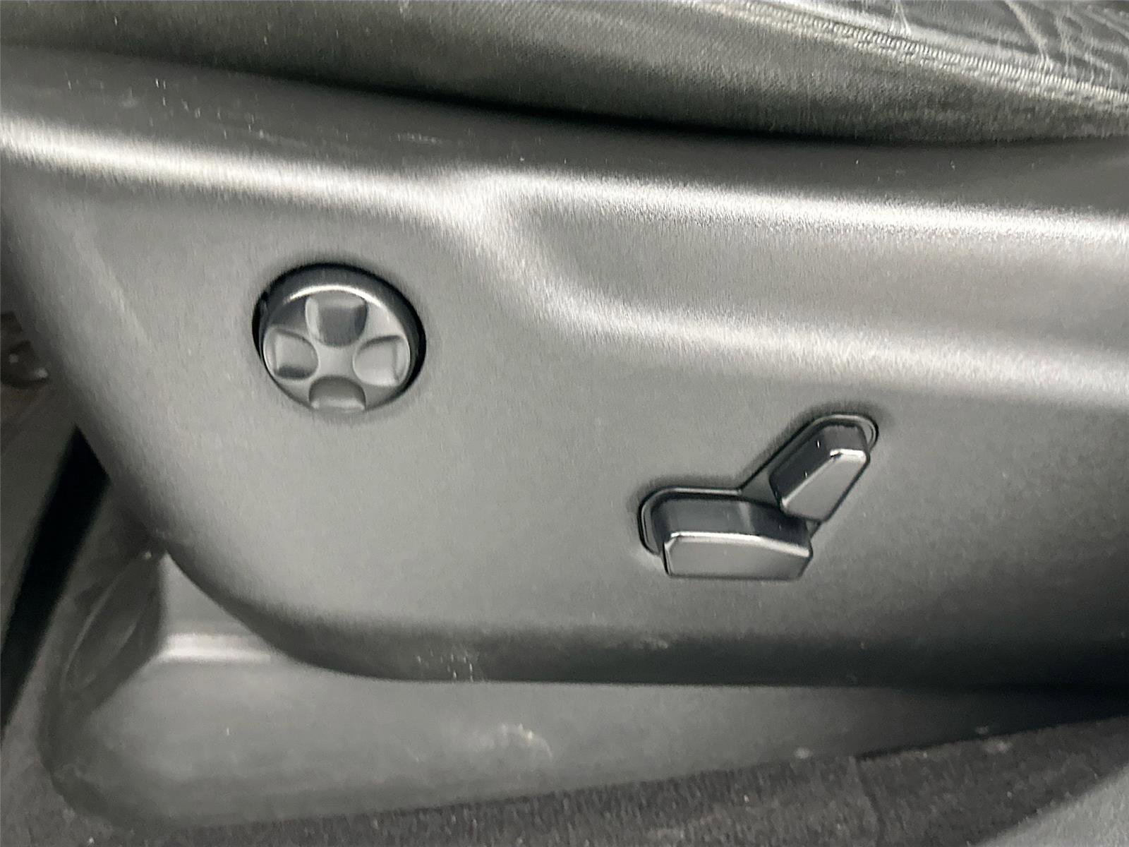 Used 2019 Jeep Grand Cherokee Limited X image 21