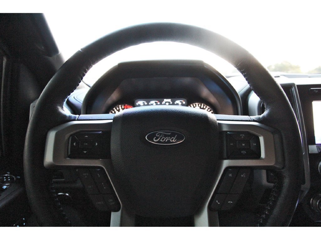 Used 2020 Ford F150 Lariat w/ Equipment Group 502A Luxury AWD/4WD image 15