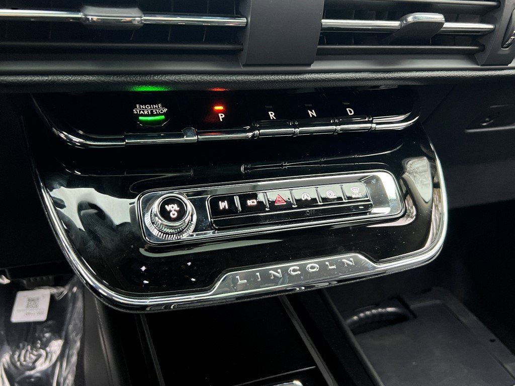 New 2026 Lincoln Corsair Premiere AWD/4WD image 18