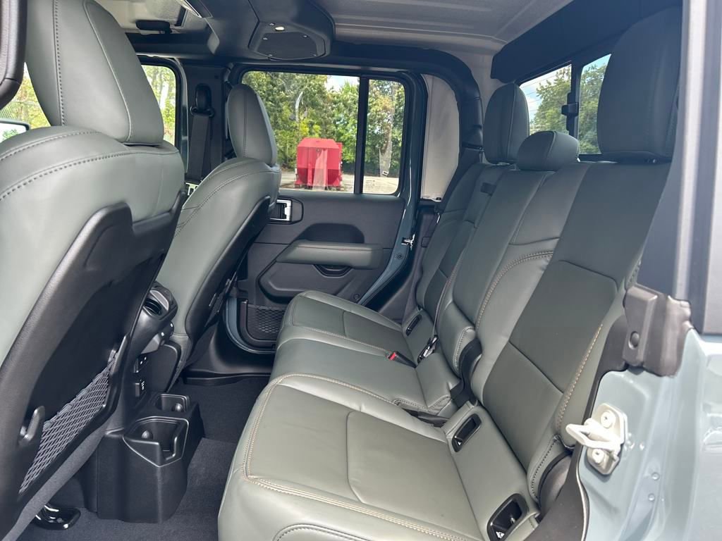 New 2025 Jeep Gladiator Mojave image 26