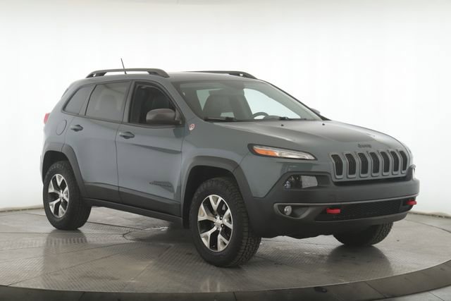 Used 2015 Jeep Cherokee Trailhawk w/ Cold Weather Group image 2
