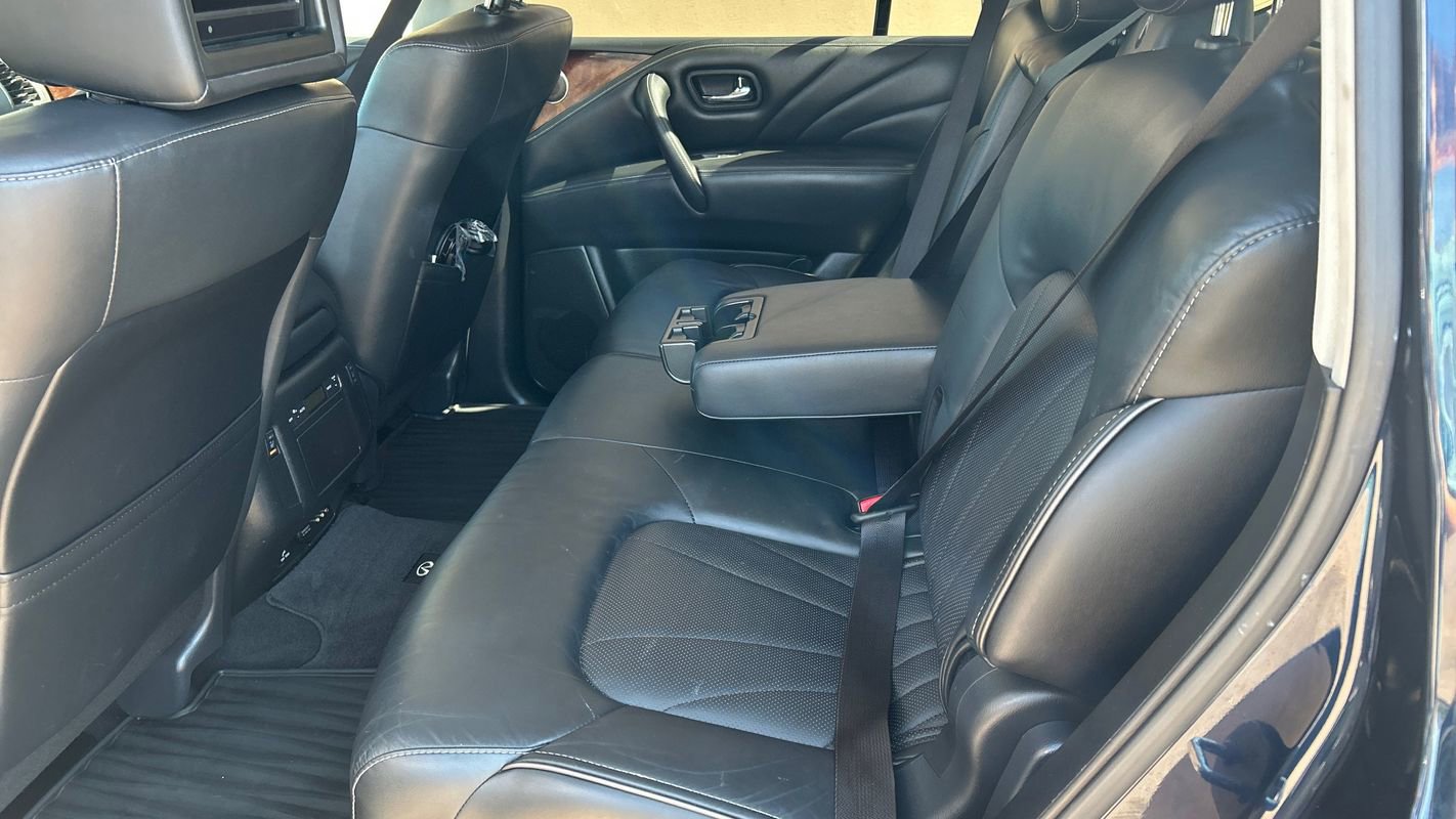 Used 2016 INFINITI QX80 4WD w/ Deluxe Technology Package image 10