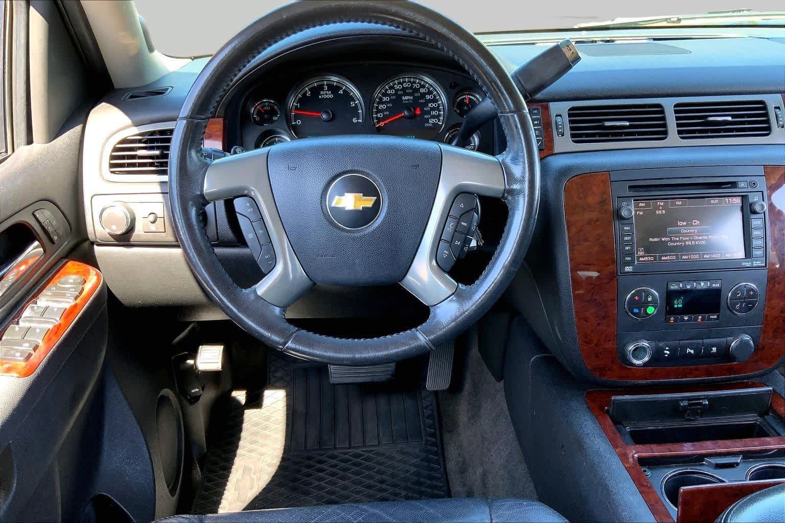 Used 2011 Chevrolet Tahoe LTZ AWD/4WD image 5
