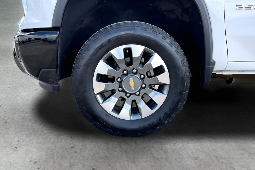 Used 2024 Chevrolet Silverado 2500 Custom w/ Custom Convenience Package AWD/4WD image 35
