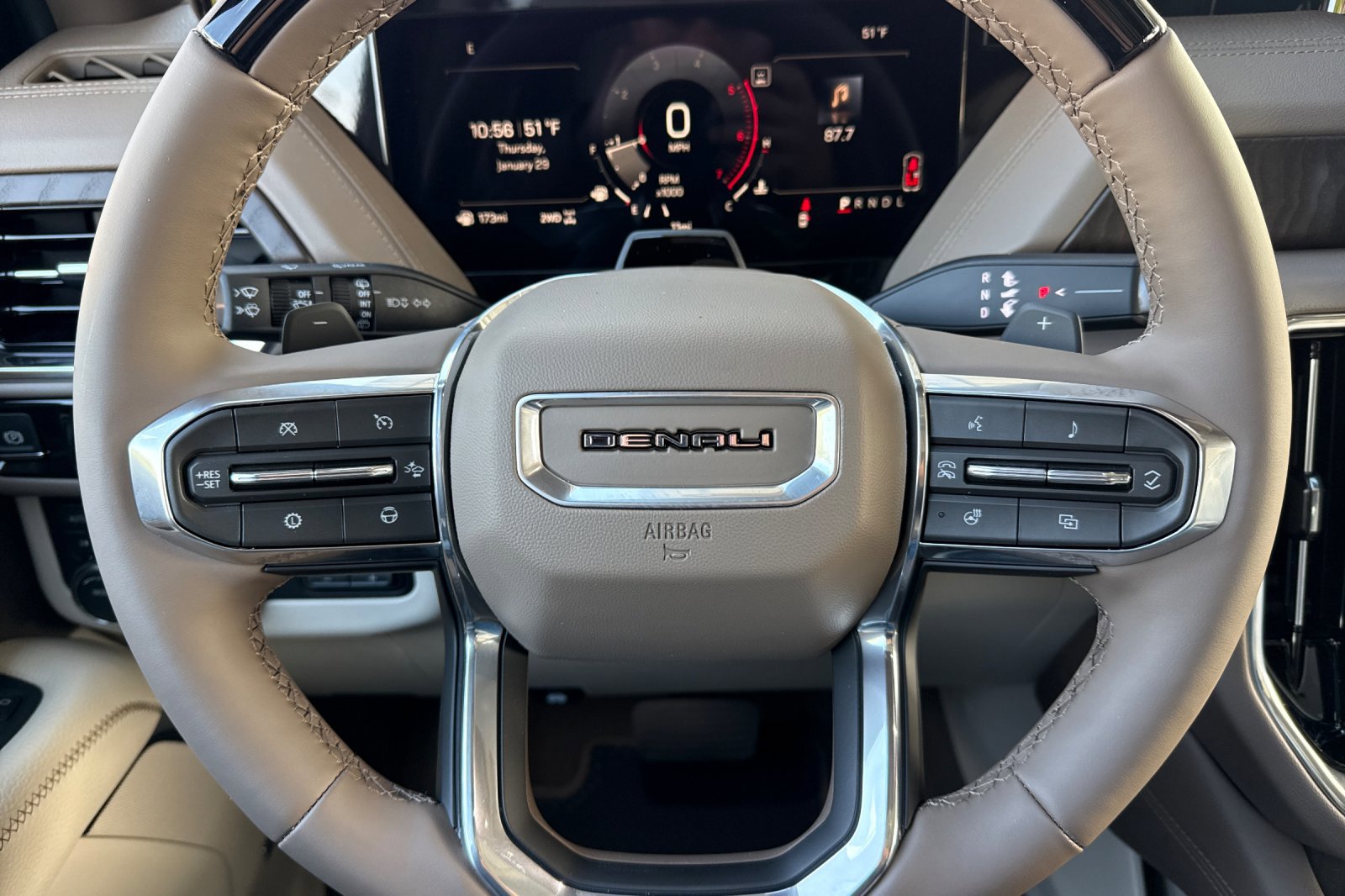 New 2026 GMC Yukon XL Denali w/ Denali Reserve Package image 27