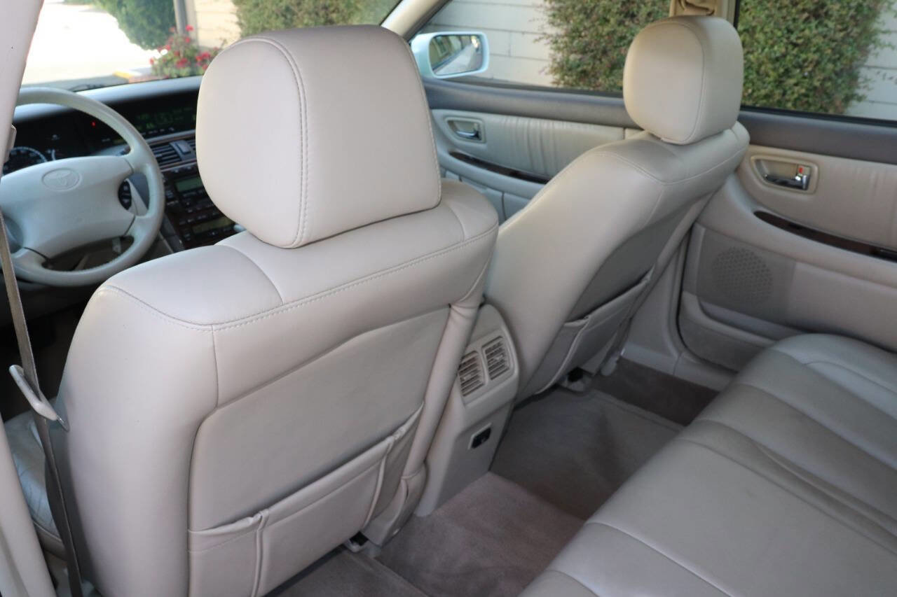 Used 2001 Toyota Avalon XLS FWD image 50