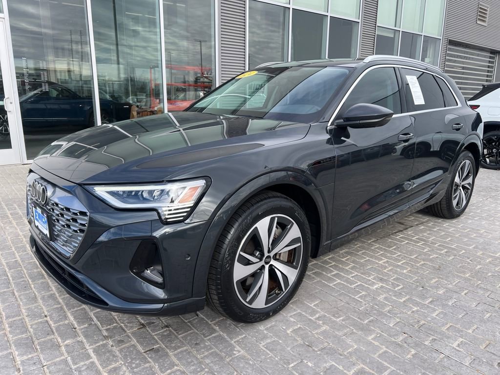 Used 2024 Audi Q8 e-tron Premium Plus w/ Premium Plus Package