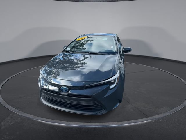 Used 2025 Toyota Corolla LE image 5