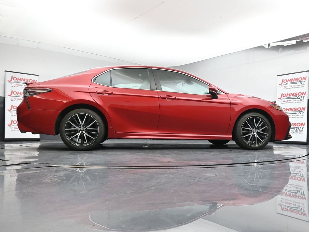 Used 2022 Toyota Camry SE image 36