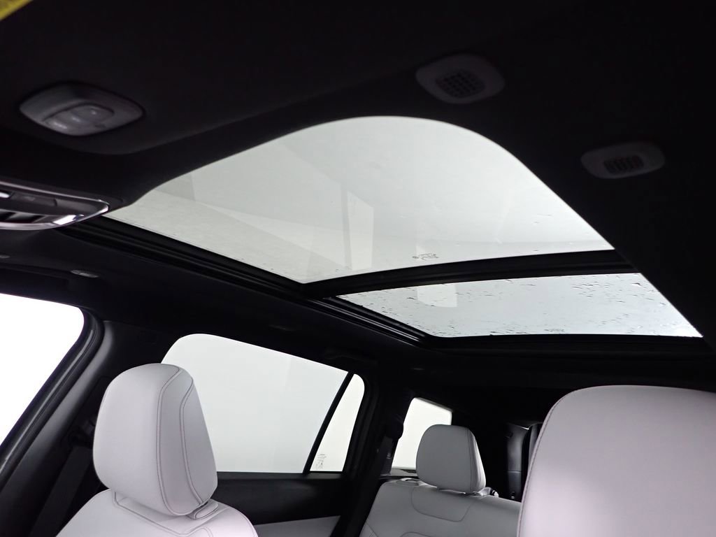 New 2026 Jeep Cherokee Limited image 38