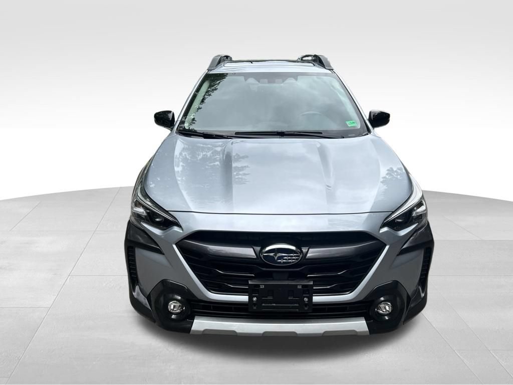 Used 2023 Subaru Outback Limited AWD/4WD image 9