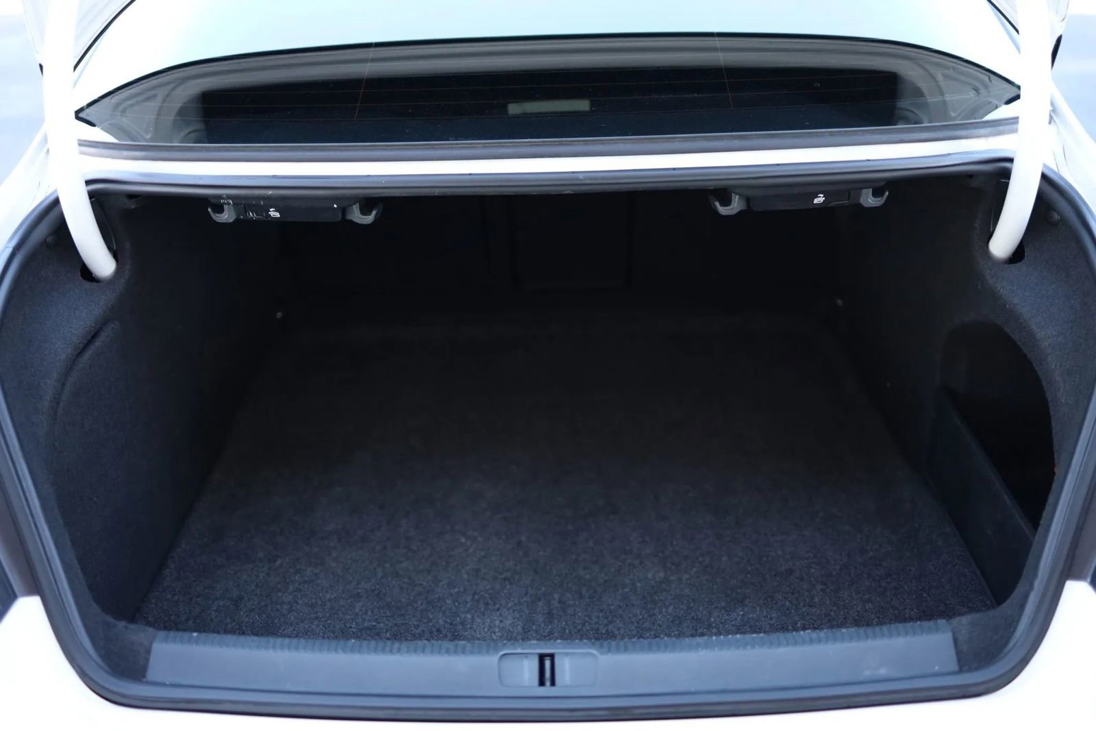 Used 2013 Volkswagen CC Sport Plus image 38