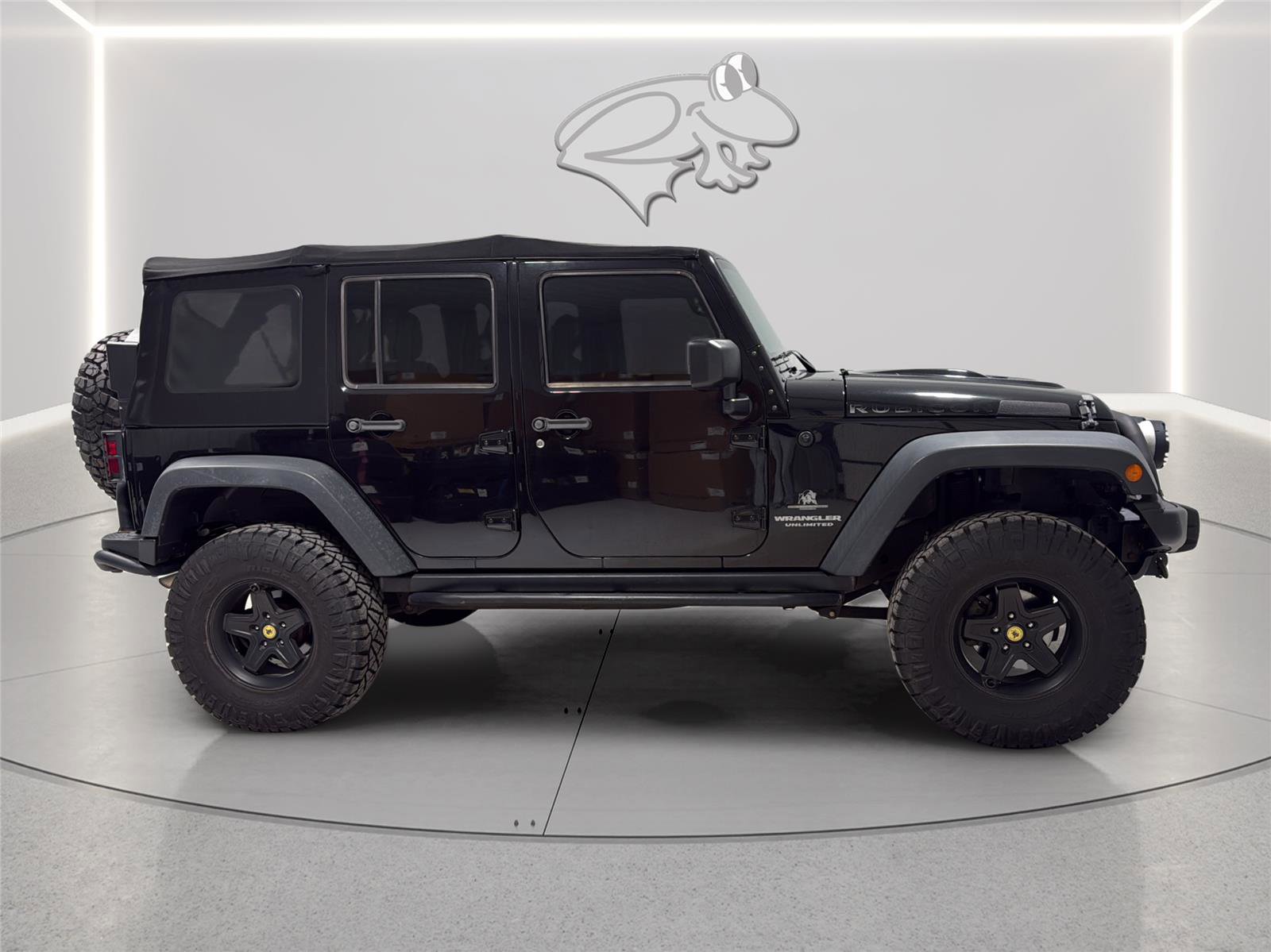 Used 2016 Jeep Wrangler Unlimited Rubicon w/ Dual Top Group AWD/4WD image 6