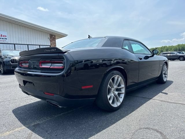 Used 2020 Dodge Challenger R/T RWD image 7