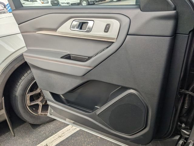 New 2026 Ford Explorer Active w/ Active Comfort Package image 22