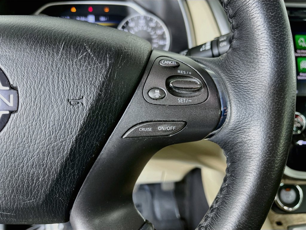 Used 2023 Nissan Murano SL w/ SL Moonroof Package FWD image 17