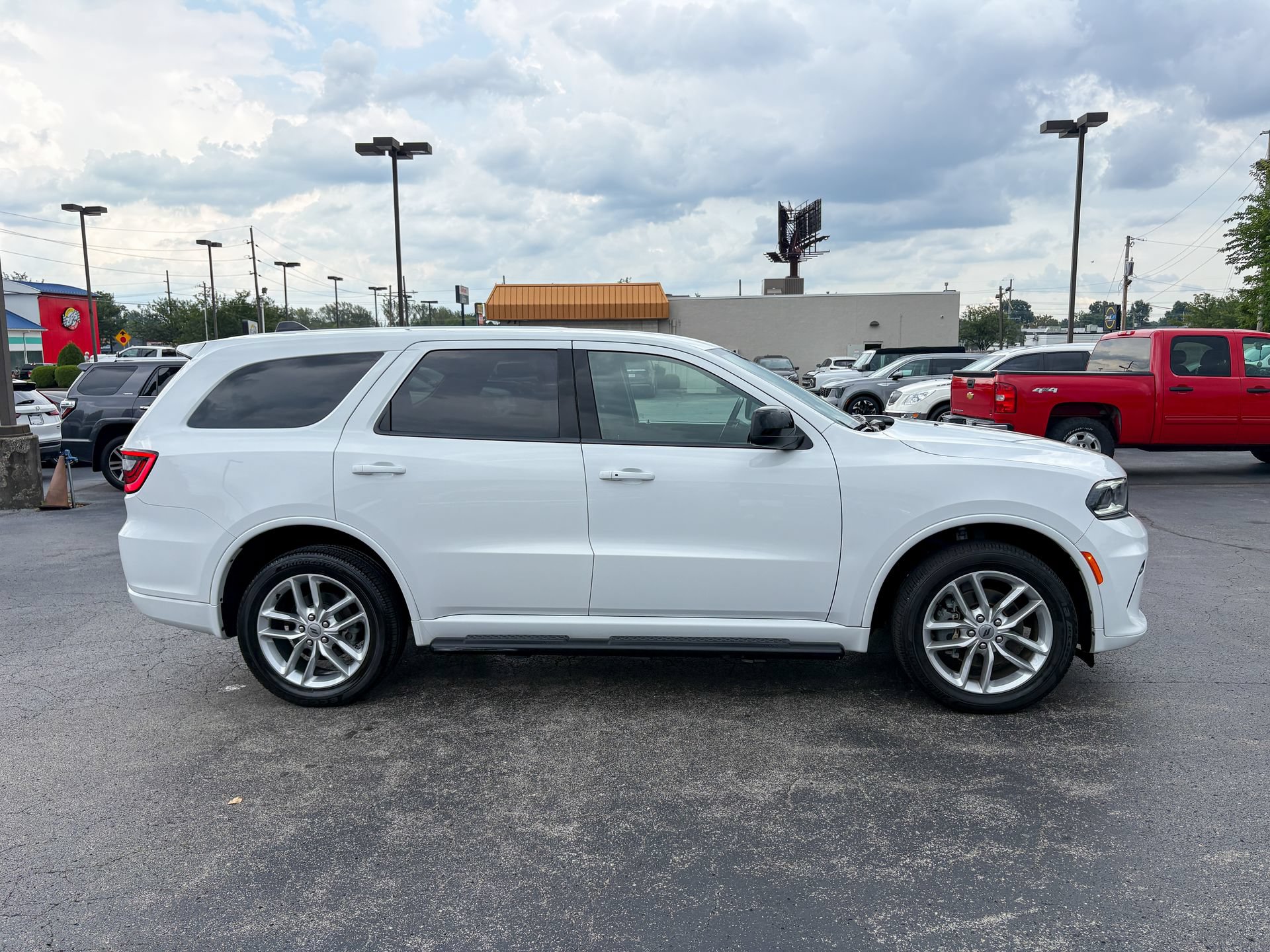 Used 2024 Dodge Durango GT AWD/4WD image 16