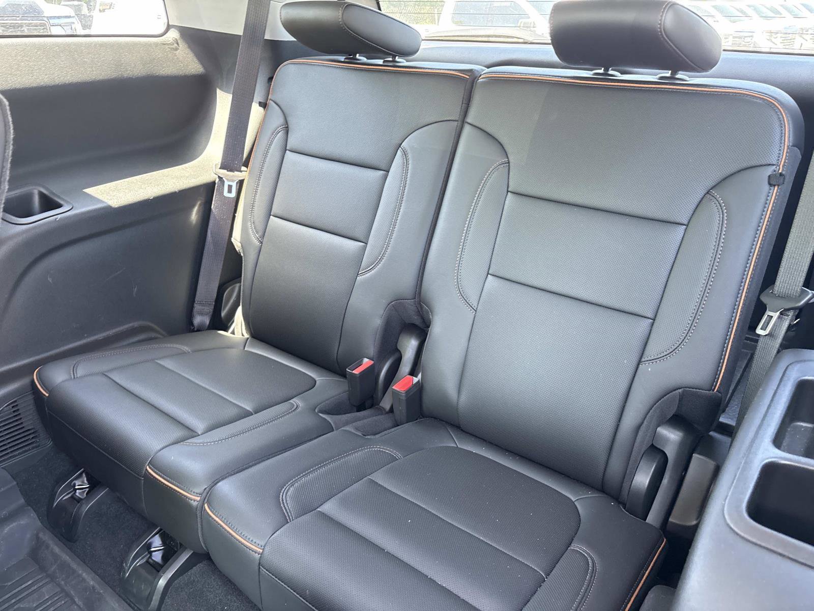 Used 2023 GMC Acadia AT4 w/ Technology Package image 30