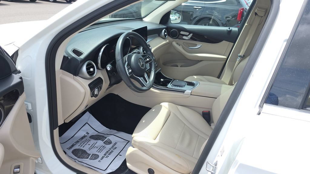 Used 2022 Mercedes-Benz GLC 300 image 22