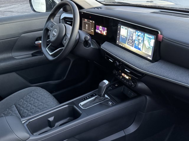 New 2026 Nissan Kicks SV w/ SV Premium Package image 24