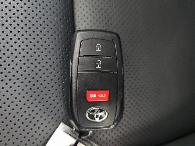 Used 2024 Toyota Prius XLE image 34