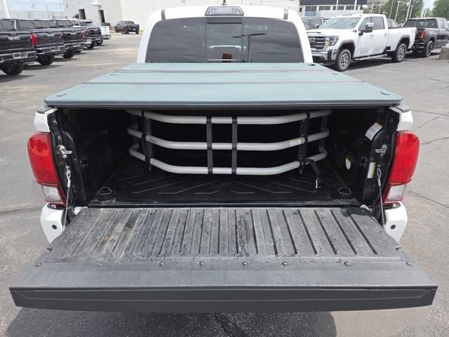Used 2019 Toyota Tacoma TRD Sport AWD/4WD image 27