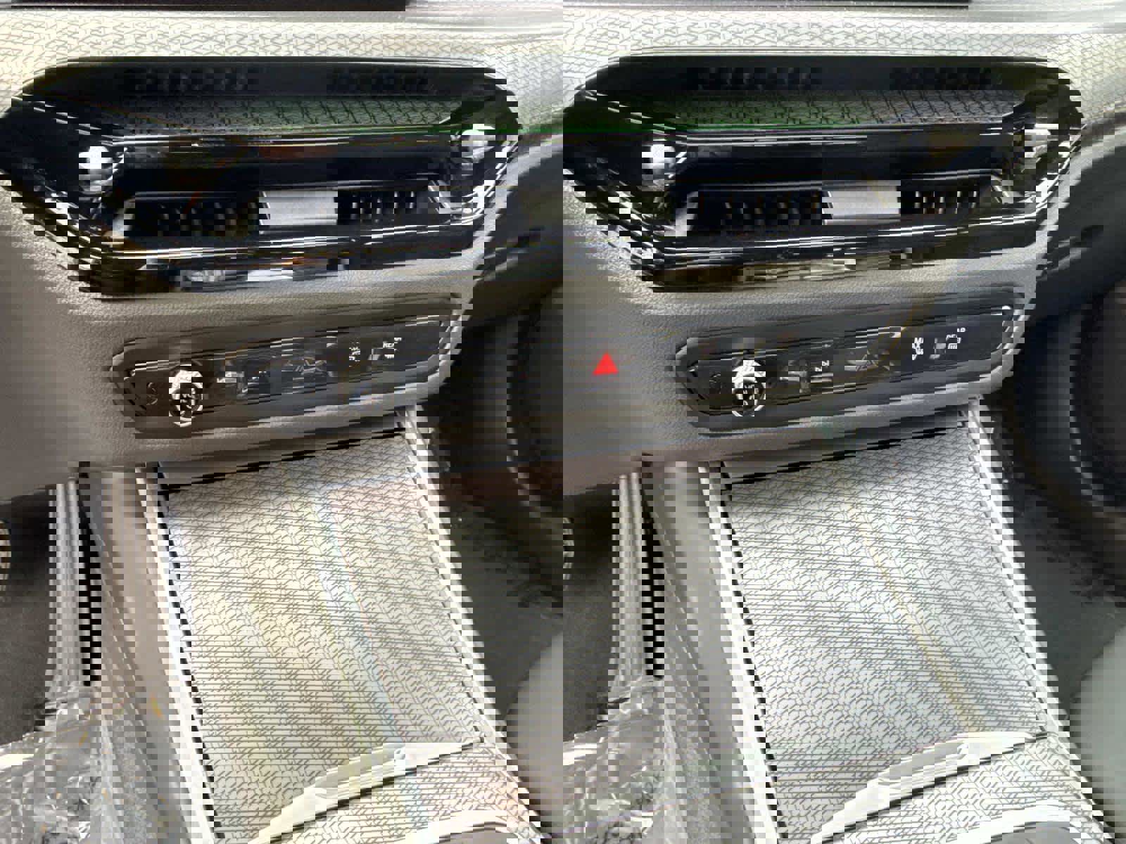 Certified 2025 BMW 330i xDrive Sedan w/ M Sport Package image 22