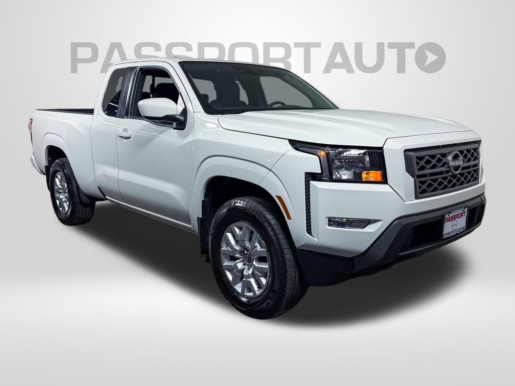 Certified 2024 Nissan Frontier SV w/ SV Convenience Package image 3
