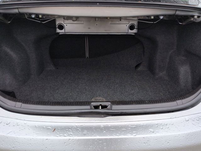 Used 2011 Toyota Camry image 22